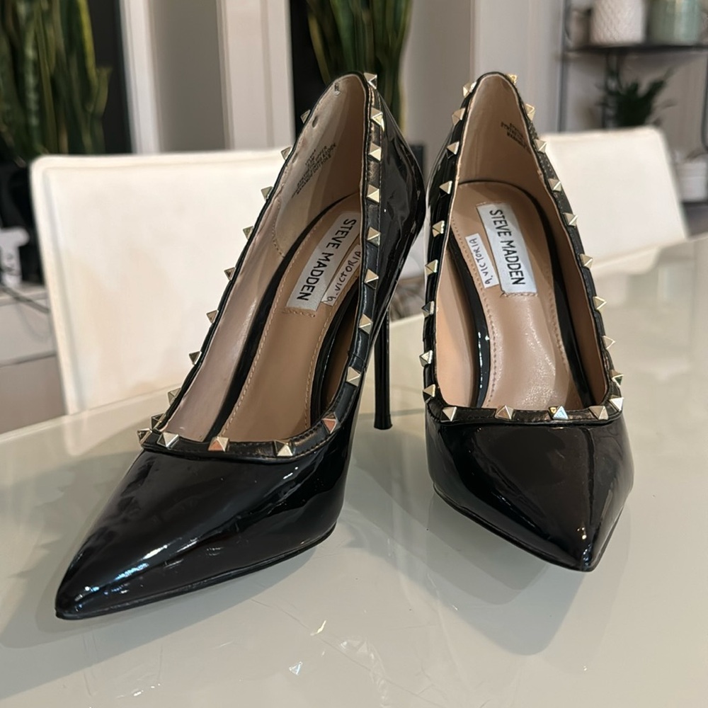 Steve Madden Vivvaa stiletto - size 5.5